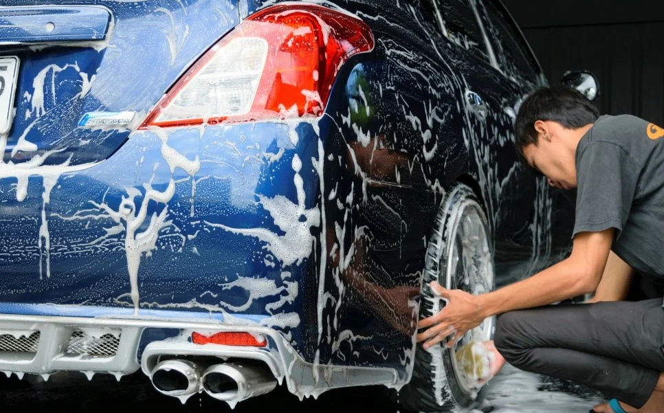 Usaha Cuci Mobil