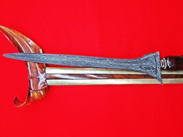 Filosofi dan Tuah Keris Jalak Dinding