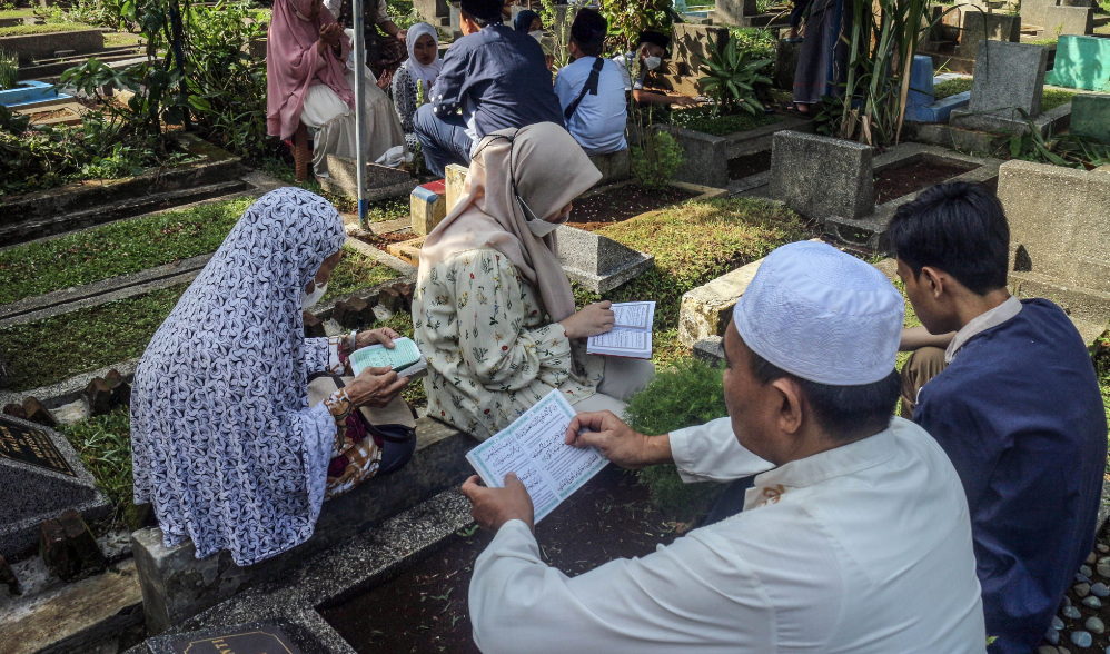 Ila Ruhi, Ila Arwahi dan Ila Hadroti