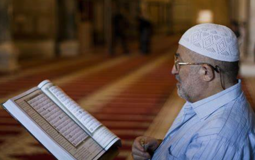 Mengamalkan Surat Al-Ikhlas